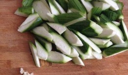 咳嗽可以吃白瓜,缓解咳嗽的天然良药