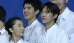 向然mv吃瓜,一场“吃瓜”盛宴，揭秘娱乐圈背后的秘密