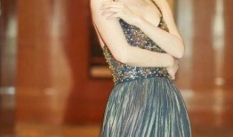 吃瓜路边社吴昕,吃瓜路上的娱乐圈观察者