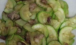 云南吃瓜姐,揭秘云南特色美食背后的故事